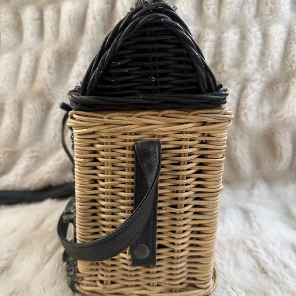 Vintage Wicker Handbag - Picture 10 of 16